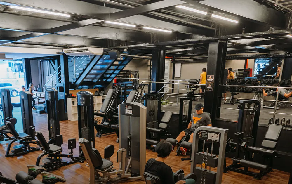 Salão de musculação da SM Fitness